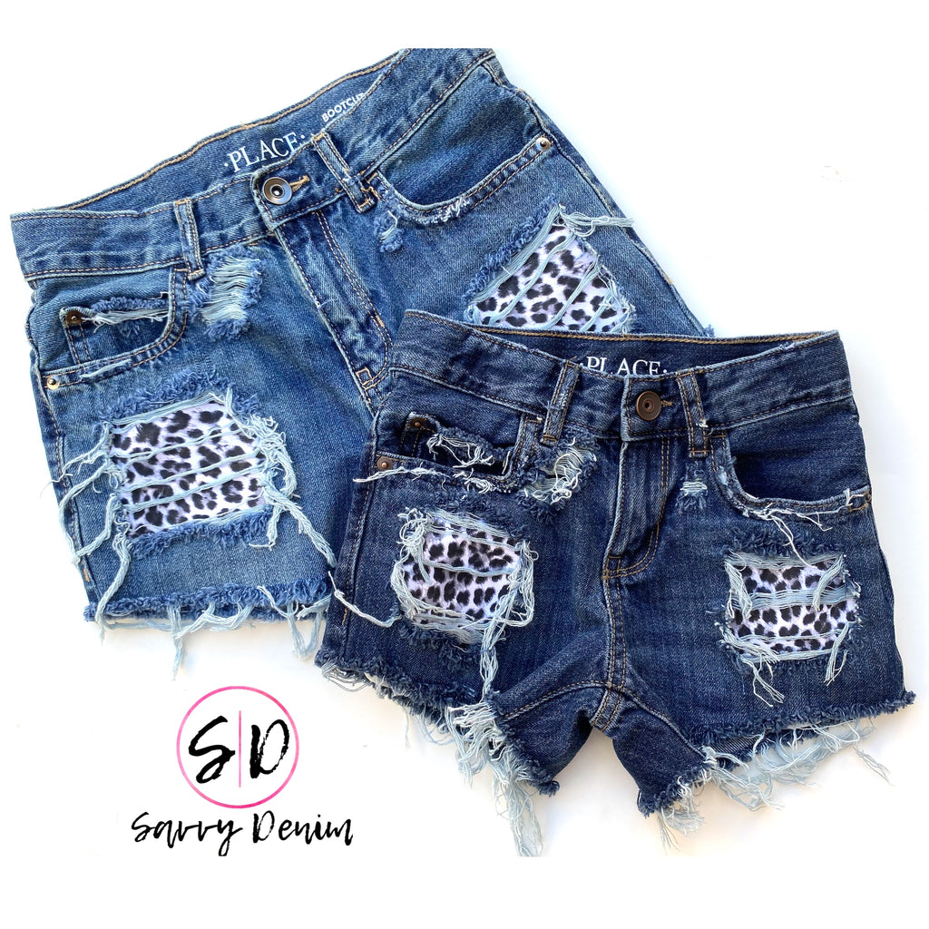 Snow leopard shorts